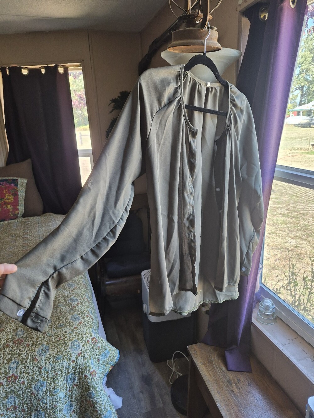 Women's Lightweight Olive Green Button-Front Blouse Jacket